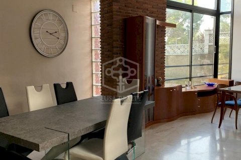 Продажа виллы Кастельдефельс, Барселона, Испания 5 спален, 332м2 №111021 - фото 6
