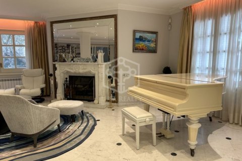Villa for sale Castelldefels, Barcelona, Spain 7 bedrooms, 642 sq.m. No. 111015 - photo 15