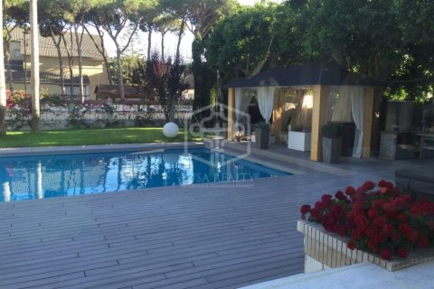 Villa for sale Castelldefels, Barcelona, Spain 7 bedrooms, 642 sq.m. No. 111015 - photo 23