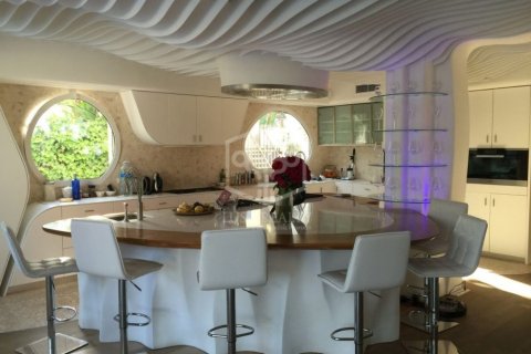 Villa for sale Castelldefels, Barcelona, Spain 7 bedrooms, 642 sq.m. No. 111015 - photo 8