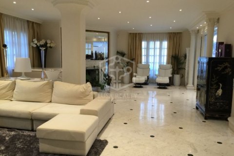 Villa for sale Castelldefels, Barcelona, Spain 7 bedrooms, 642 sq.m. No. 111015 - photo 18