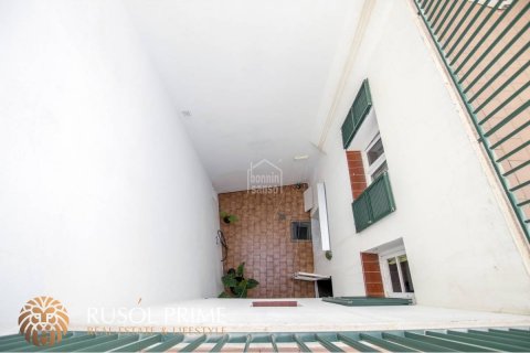 Kaupunkipientalo myytävänä Mahon, Menorca, Espanja, 5 makuuhuonetta, 244 m2 No. 72397 - kuva 11