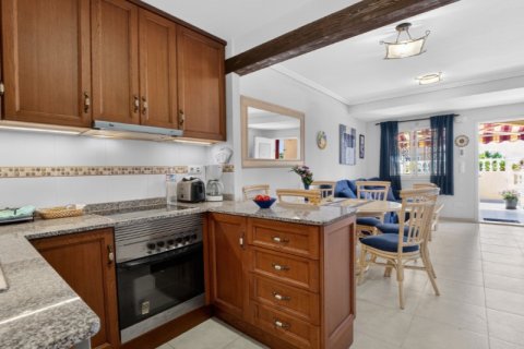 Продажа таухауса в Торревьеха, Аликанте, Испания 4 спальни, 110м2 №189959 - фото 12