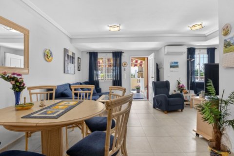 Продажа таухауса в Торревьеха, Аликанте, Испания 4 спальни, 110м2 №189959 - фото 8