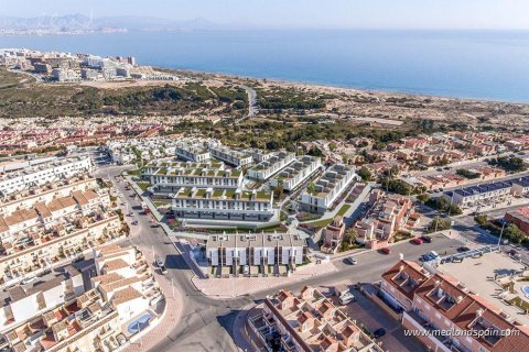 Huoneisto myytävänä Gran Alacant, Alicante, Espanja, 3 makuuhuonetta, 97 m2 No. 138588 - kuva 3