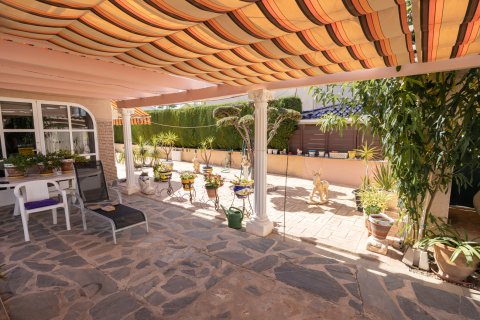 Villa in vendita a Alicante, Spagna 4 camere da letto, 180 mq. N° 195693 - foto 6