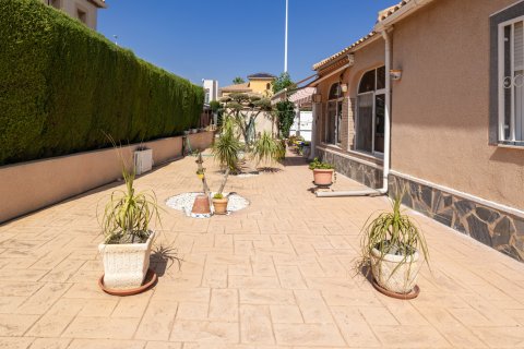 Villa in vendita a Alicante, Spagna 4 camere da letto, 180 mq. N° 195693 - foto 20