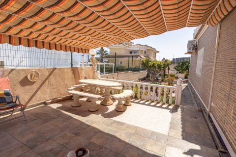 Villa in vendita a Alicante, Spagna 4 camere da letto, 180 mq. N° 195693 - foto 9