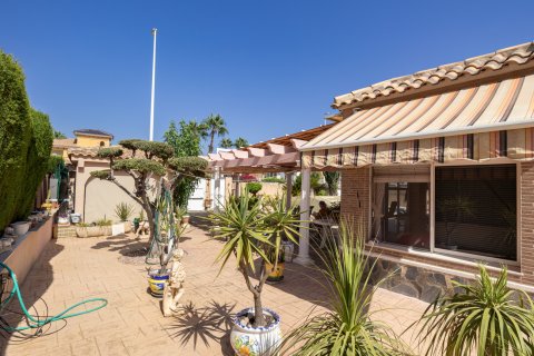 Villa in vendita a Alicante, Spagna 4 camere da letto, 180 mq. N° 195693 - foto 24