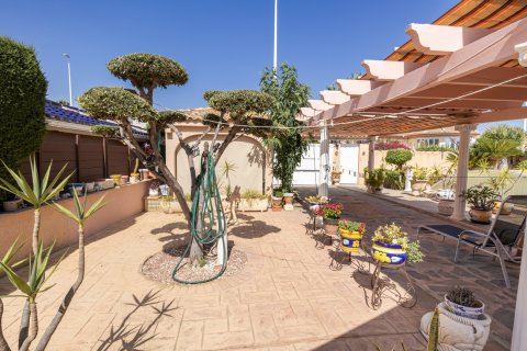 Villa in vendita a Alicante, Spagna 4 camere da letto, 180 mq. N° 195693 - foto 25