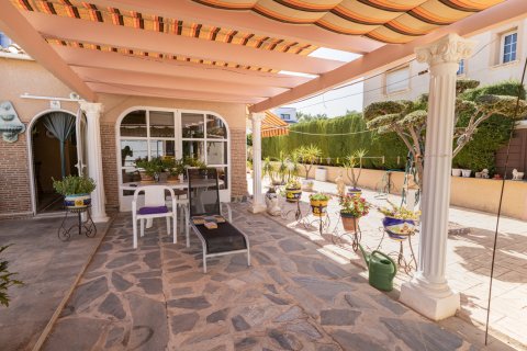 Villa in vendita a Alicante, Spagna 4 camere da letto, 180 mq. N° 195693 - foto 5