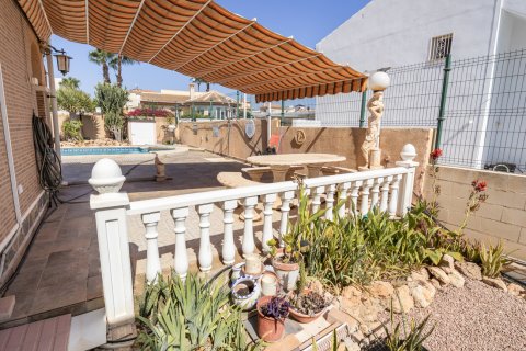 Villa in vendita a Alicante, Spagna 4 camere da letto, 180 mq. N° 195693 - foto 11