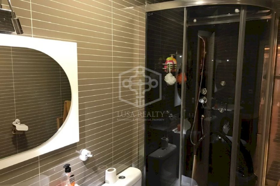 Commercial property in Lloret de Mar, Girona, Spain 80 sq.m. No. 183247