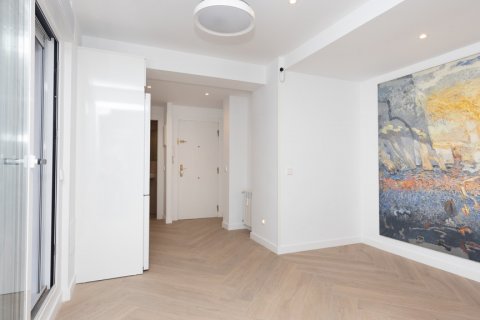 Appartamento in vendita Madrid, Spagna 1 camera da letto, 180 mq. N° 107250 - foto 12