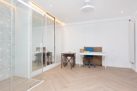 Appartamento in vendita Madrid, Spagna 1 camera da letto, 180 mq. N° 107250 - foto 20