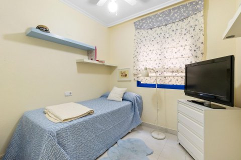 Продажа квартиры в Дехеса де Кампоамор, Аликанте, Испания 2 спальни, 78м2 №119746 - фото 12