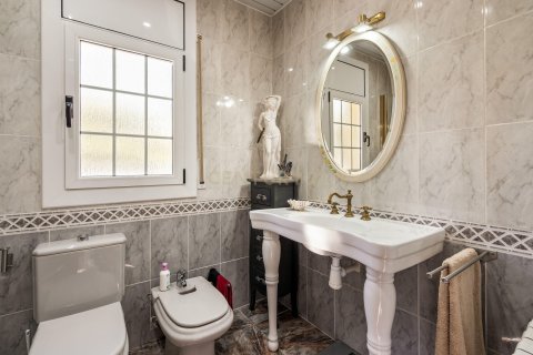 Продажа дома в Абрера, Барселона, Испания 5 спален, 275м2 №168507 - фото 27