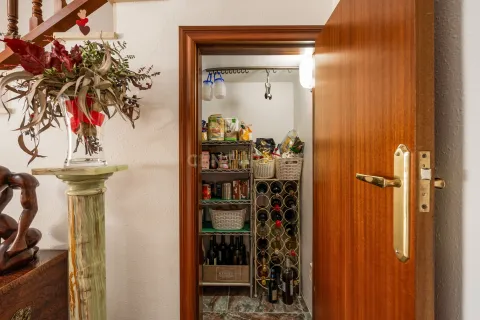 Продажа дома в Абрера, Барселона, Испания 5 спален, 275м2 №168507 - фото 18