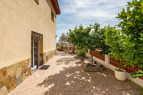 Продажа дома в Абрера, Барселона, Испания 5 спален, 275м2 №168507 - фото 9