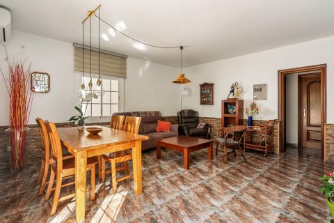 Продажа дома в Абрера, Барселона, Испания 5 спален, 275м2 №168507 - фото 6
