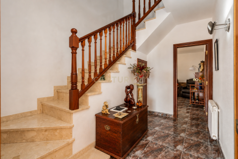 Продажа дома в Абрера, Барселона, Испания 5 спален, 275м2 №168507 - фото 5