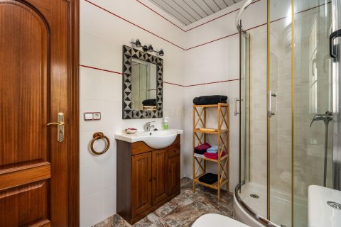 Продажа дома в Абрера, Барселона, Испания 5 спален, 275м2 №168507 - фото 24