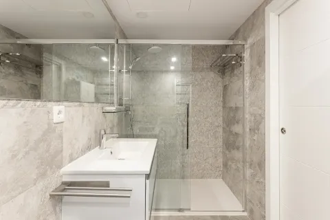 Apartment à vendre à Esplugues de Llobregat, Barcelona, Espagne, 2 chambres, 140 m2 No. 168511 - photo 21