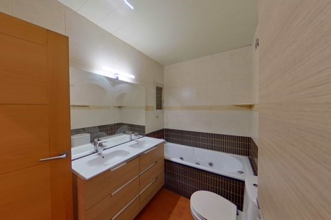 Apartment à vendre à Montcada i Reixac, Barcelona, Espagne, 3 chambres, 113 m2 No. 168510 - photo 9