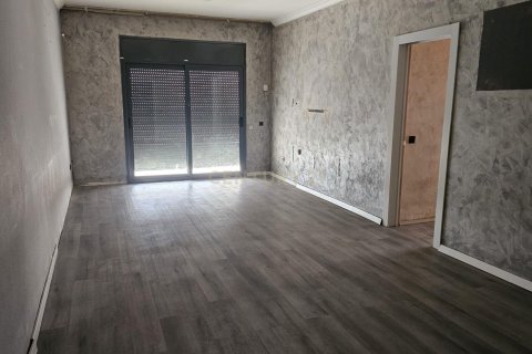 Apartment for sale in Montcada i Reixac, Barcelona, Spain 3 bedrooms, 113 sq.m. No. 168510 - photo 4