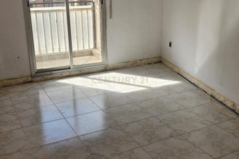 Apartment for sale in Montcada i Reixac, Barcelona, Spain 3 bedrooms, 113 sq.m. No. 168510 - photo 15