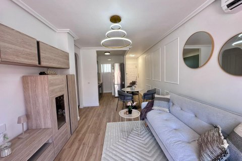 Wohnung in Torrevieja, Alicante, Spanien 2 Schlafzimmer, 55 m2 Nr. 190105