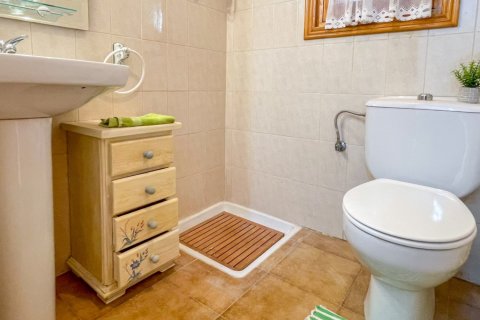 Townhouse for sale in Alicante, Spain 3 bedrooms, 68 sq.m. No. 190109 - photo 11