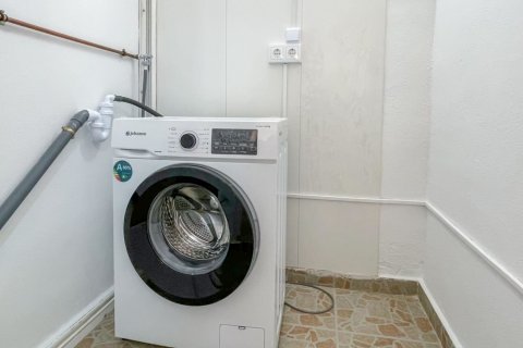Townhouse for sale in Alicante, Spain 3 bedrooms, 68 sq.m. No. 190109 - photo 9