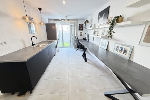 Villa for sale in San Miguel de Salinas, Alicante, Spain 3 bedrooms, 160 sq.m. No. 190107 - photo 18