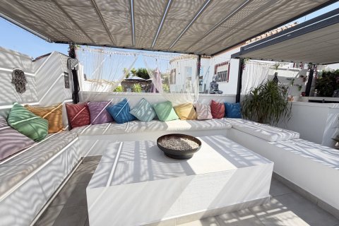 Villa for sale in San Miguel de Salinas, Alicante, Spain 3 bedrooms, 160 sq.m. No. 190107 - photo 4
