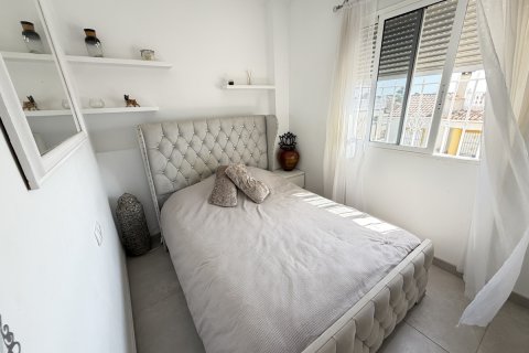 Villa for sale in San Miguel de Salinas, Alicante, Spain 3 bedrooms, 160 sq.m. No. 190107 - photo 14