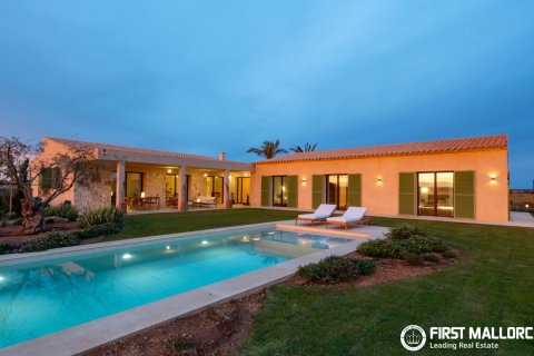 Finca à vendre à Sa Rapita, Mallorca, Espagne, 7 chambres, 605 m2 No. 194872 - photo 4