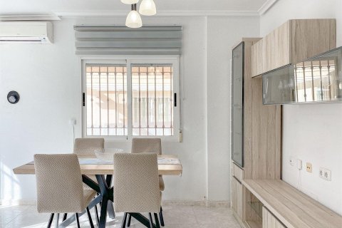 Продажа виллы в Торревьеха, Аликанте, Испания 3 спальни, 76м2 №194878 - фото 11