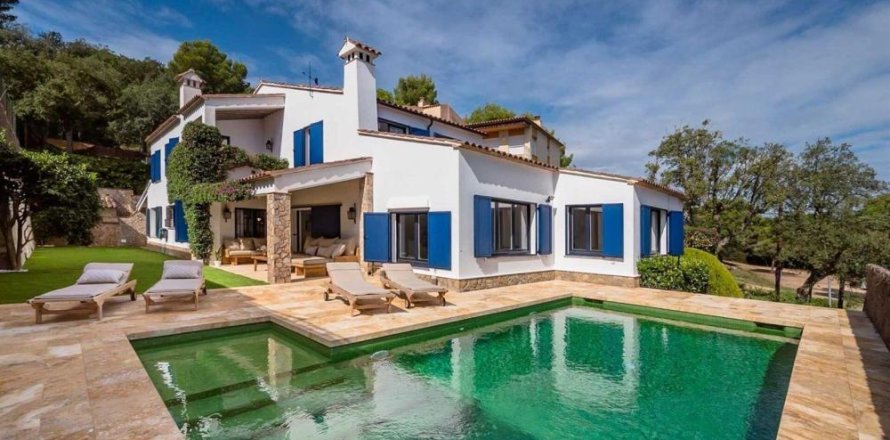 Дом в Калелья-де-Палафружель, Герона, Испания 5 спален, №141325