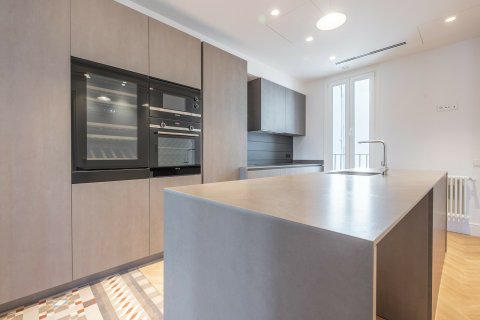 Apartament w Barcelona, Hiszpania 2 sypialnie,  nr 141330 – zdjęcie 10