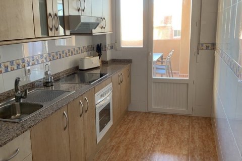 Huoneisto myytävänä La Manga del Mar Menor, Murcia, Espanja, 3 makuuhuonetta, 90 m2 No. 168709 - kuva 3