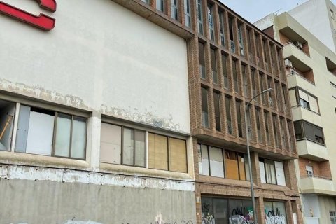 Gewerbeimmobilien zum Verkauf in Gandia, Valencia, Spanien 23 Schlafzimmer, 4148 m2 Nr. 168711 - Foto 16