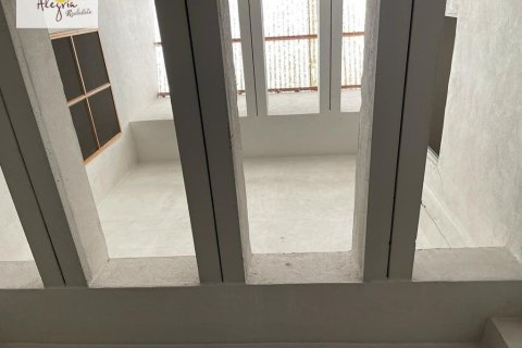 Gewerbeimmobilien zum Verkauf in Gandia, Valencia, Spanien 23 Schlafzimmer, 4148 m2 Nr. 168711 - Foto 9
