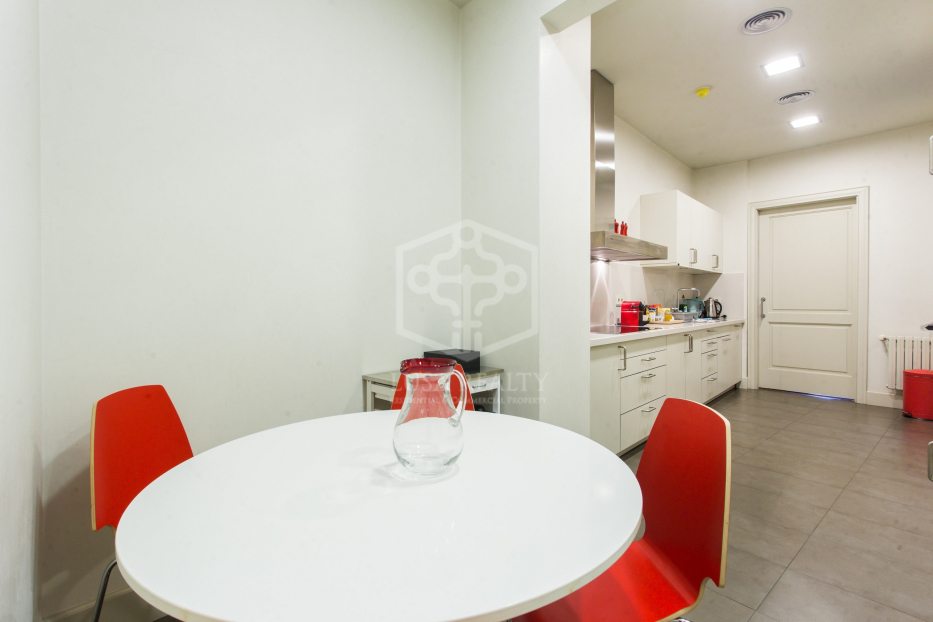 Apartament w Barcelona, Hiszpania 4 sypialnie, 210 mkw. nr 173814