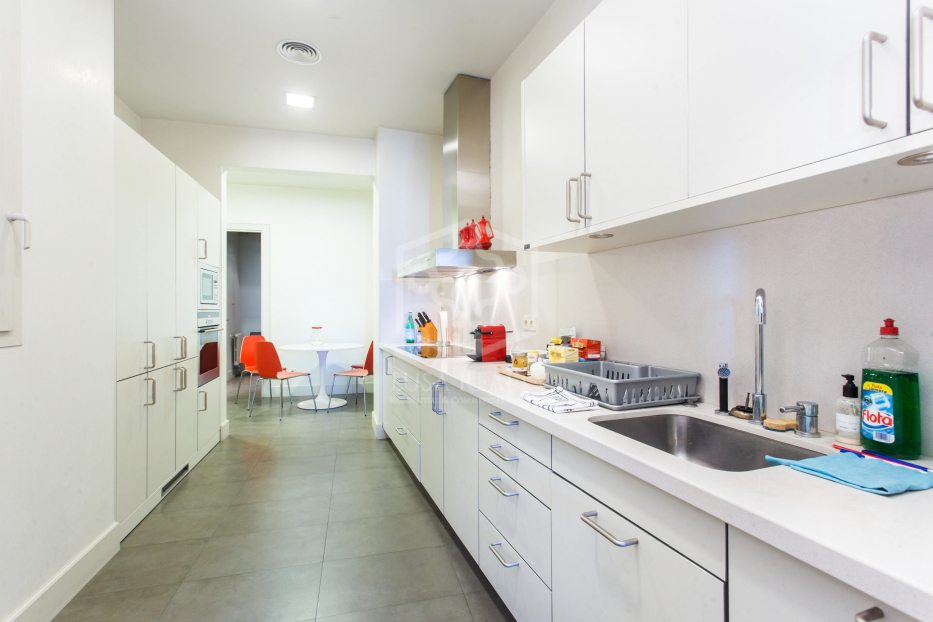 Apartament w Barcelona, Hiszpania 4 sypialnie, 210 mkw. nr 173814