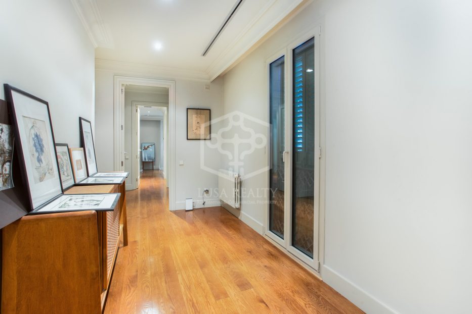 Apartament w Barcelona, Hiszpania 4 sypialnie, 210 mkw. nr 173814