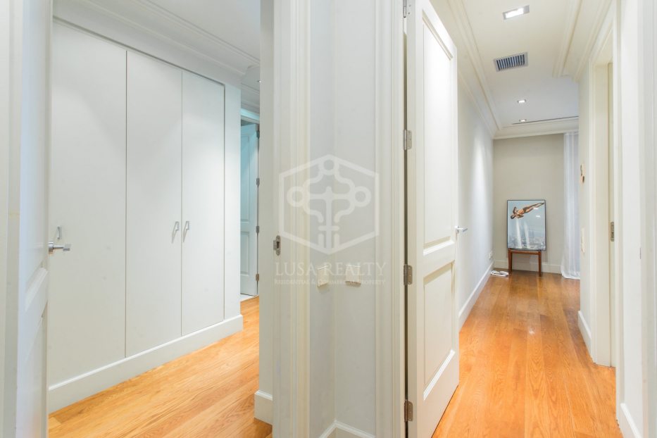 Apartament w Barcelona, Hiszpania 4 sypialnie, 210 mkw. nr 173814