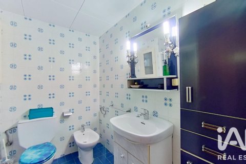 Продажа квартиры в Виладеканс, Барселона, Испания 4 спальни, 87м2 №187925 - фото 29