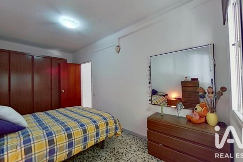 Продажа квартиры в Виладеканс, Барселона, Испания 4 спальни, 87м2 №187925 - фото 11