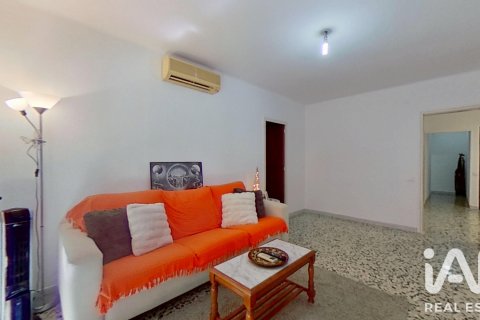 Продажа квартиры в Виладеканс, Барселона, Испания 4 спальни, 87м2 №187925 - фото 7